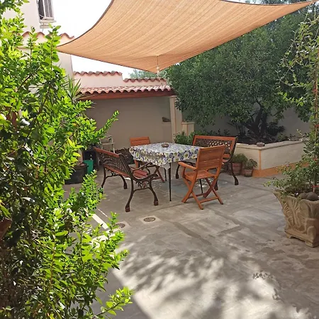 Annalu Iun R5074 بيت للعطل *